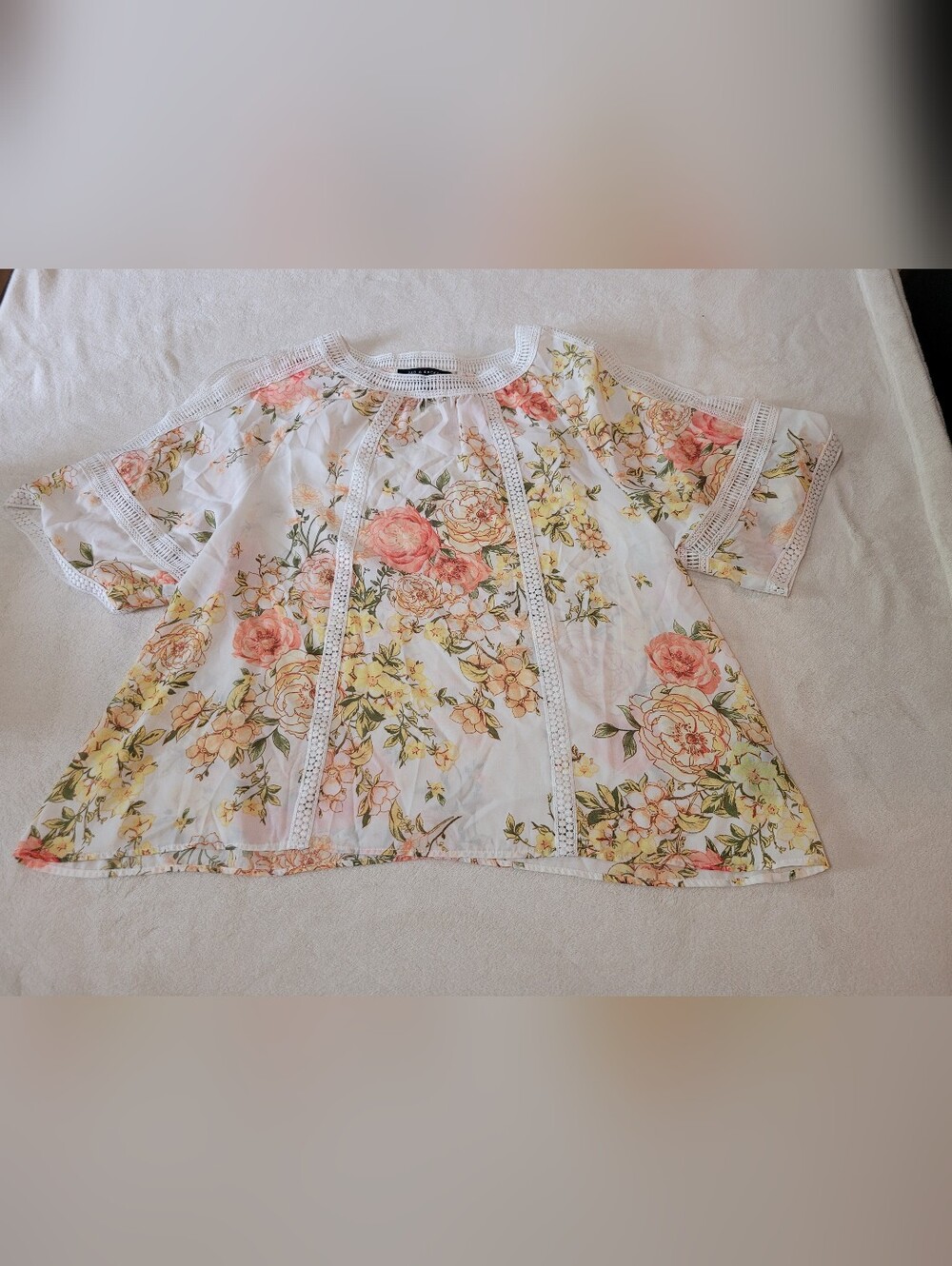 Zac and Rachel Women's Floral Blouse Open Bell Short Sleeves Size S